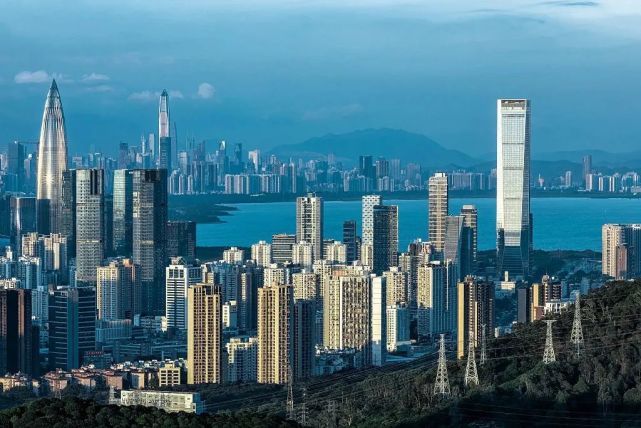建设全国统一大市场：深圳当发挥引领与示范作用